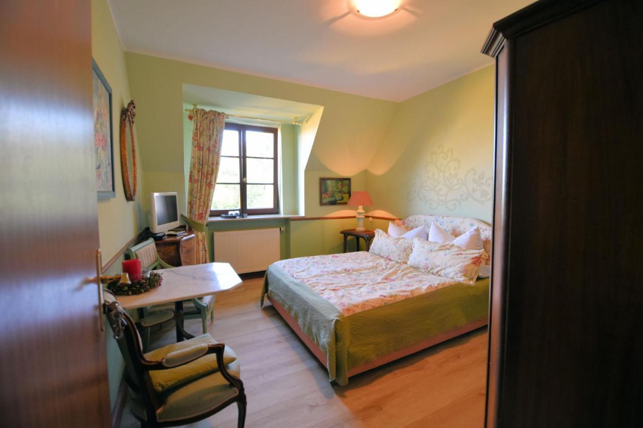 Pension Zur Koeniglichen Ausspanne Dresden Bagian luar foto